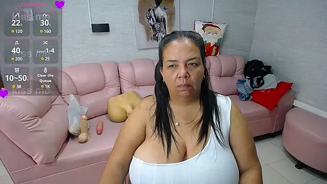 Penelope Nipples  online show from December 27, 11:50 am