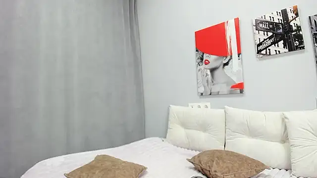 Tiny JuJu online show from March 6, 1:13 am