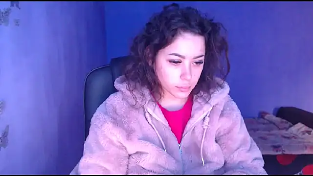 LovelyJulliette online show from January 12, 10:23 am