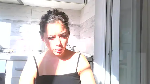 LovelyJulliette online show from October 29, 11:56 am