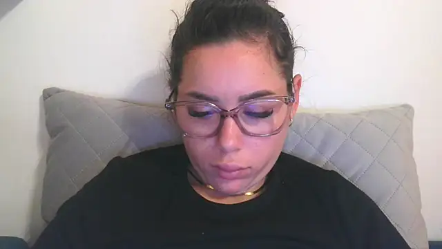 LovelyJulliette online show from November 26, 2:40 pm