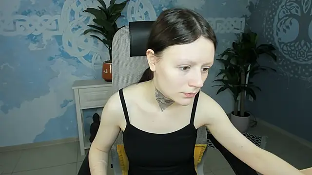 VeliraBraitberg online show from December 30, 5:04 am