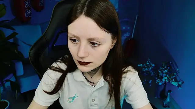 VeliraBraitberg online show from March 7, 11:18 am