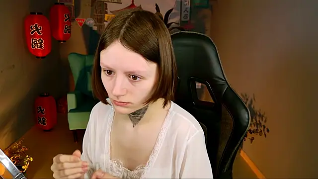 VeliraBraitberg online show from March 15, 5:08 am