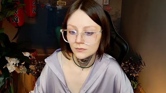 VeliraBraitberg online show from March 22, 11:11 am