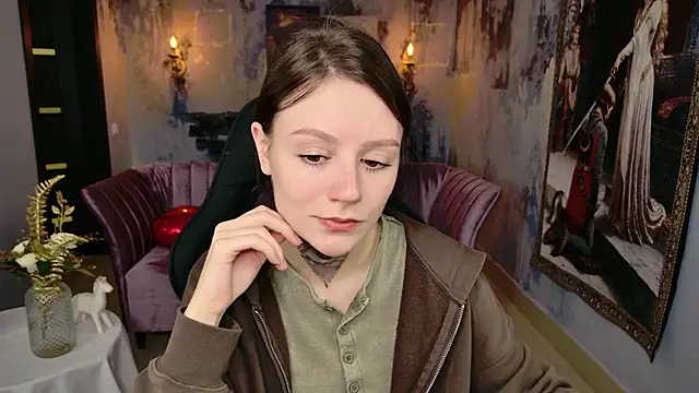 VeliraBraitberg online show from October 19, 3:34 pm