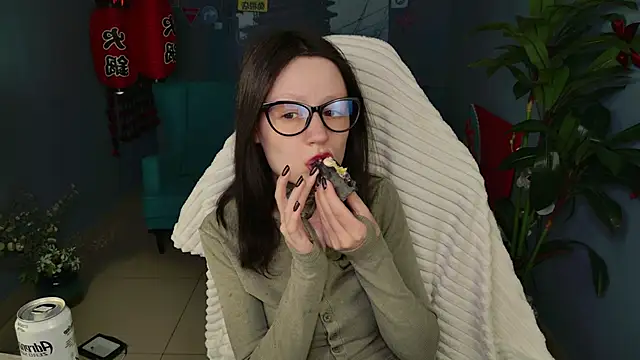 VeliraBraitberg online show from March 29, 3:45 pm