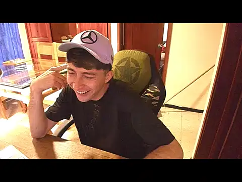 Fun Whit Alexxx online show from December 22, 8:50 pm