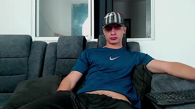 Stiven CL online show from October 7, 5:37 am