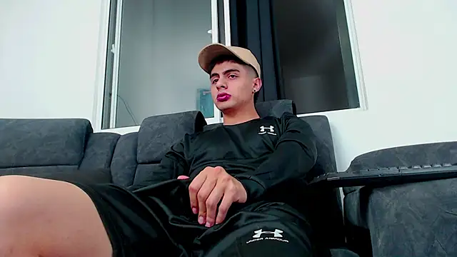 Stiven CL online show from October 21, 10:21 pm