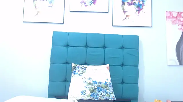 Snapshot of SofiaSexy_ chatting on February 10, 11:45 pm SofiaSexy online show from February 10, 11:45 pm