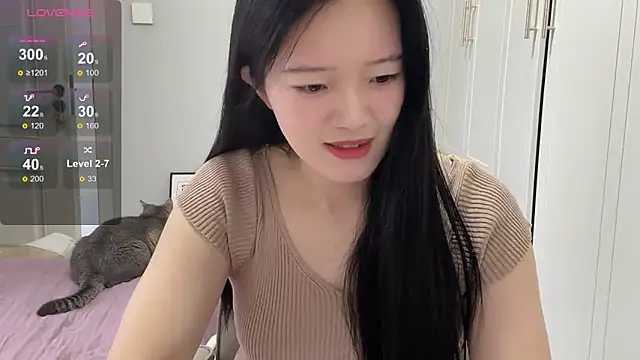 Snapshot of rose-u chatting on October 1, 2:50 am rose-u online show from October 1, 2:50 am