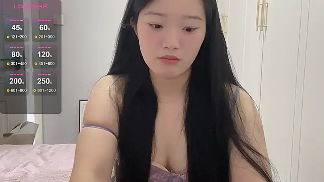 Snapshot of rose-u chatting on November 8, 1:50 am rose-u online show from November 8, 1:50 am