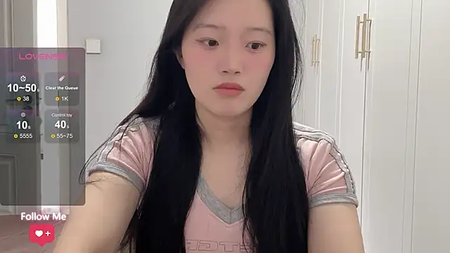 Snapshot of rose-u chatting on March 9, 1:20 am rose-u online show from March 9, 1:20 am