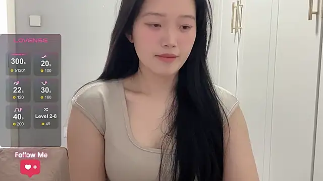 Snapshot of rose-u chatting on March 11, 1:22 am rose-u online show from March 11, 1:22 am