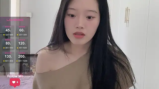 Snapshot of rose-u chatting on March 29, 1:16 am rose-u online show from March 29, 1:16 am