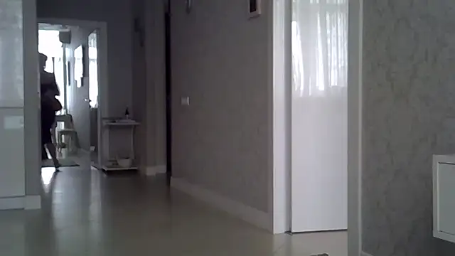 Snapshot of ZarinaSwift chatting on February 18, 8:05 am ZarinaSwift online show from February 18, 8:05 am