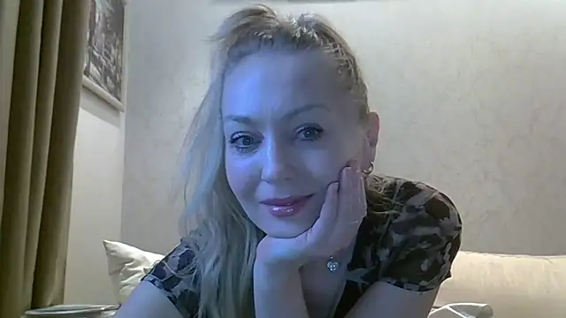 ZarinaSwift online show from April 30, 4:41 am