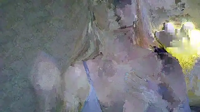 ZarinaSwift online show from May 7, 5:24 am