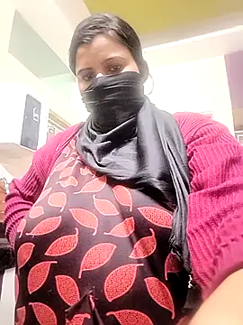 RESHMA 21 online show from February 14, 7:43 pm