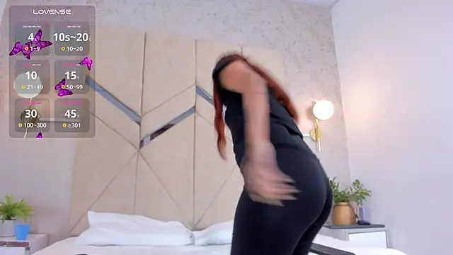 LiaVelez online show from September 25, 12:42 pm