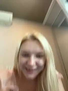Snapshot of AmmyHot chatting on April 19, 4:12 am AmmyHot online show from April 19, 4:12 am