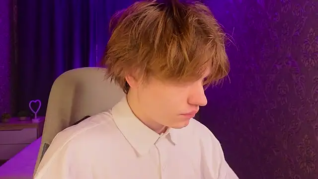 Snapshot of Jeffre_y chatting on December 12, 12:33 pm Jeffre y online show from December 12, 12:33 pm