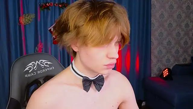 Snapshot of Jeffre_y chatting on December 26, 9:47 pm Jeffre y online show from December 26, 9:47 pm