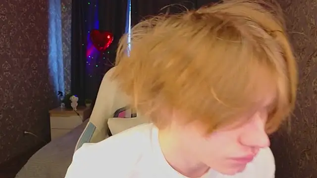 Snapshot of Jeffre_y chatting on February 14, 7:49 am Jeffre y online show from February 14, 7:49 am