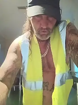 Snapshot of Hotbodyscottie chatting on October 28, 12:52 pm Hotbodyscottie online show from October 28, 12:52 pm