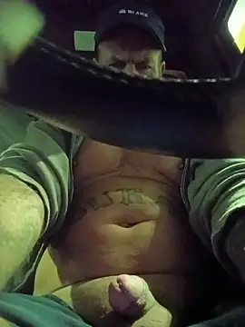 Snapshot of Hotbodyscottie chatting on December 14, 10:42 am Hotbodyscottie online show from December 14, 10:42 am