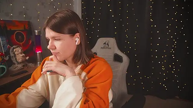 Snapshot of cuteamberlyyy chatting on March 7, 4:53 am cuteamberlyyy online show from March 7, 4:53 am