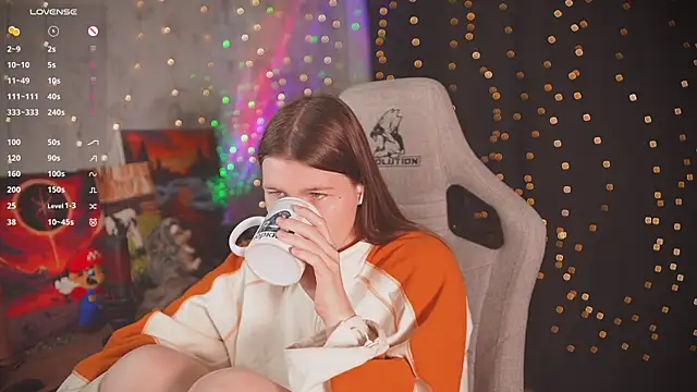 cuteamberlyyy online show from July 22, 4:04 am