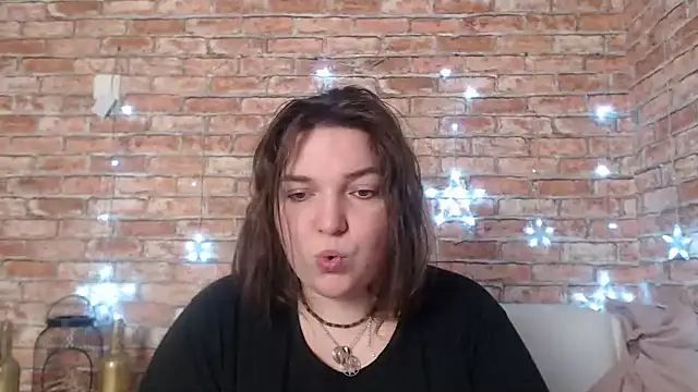 Amelia Kiss  online show from January 14, 12:43 am