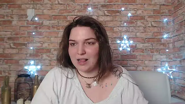 Amelia Kiss  online show from January 15, 6:54 am