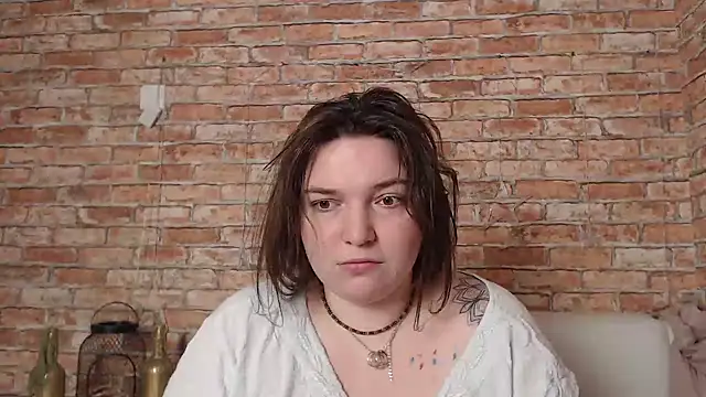 Amelia Kiss  online show from January 16, 12:45 am