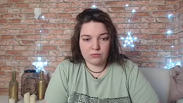 Amelia Kiss  online show from January 17, 12:42 am