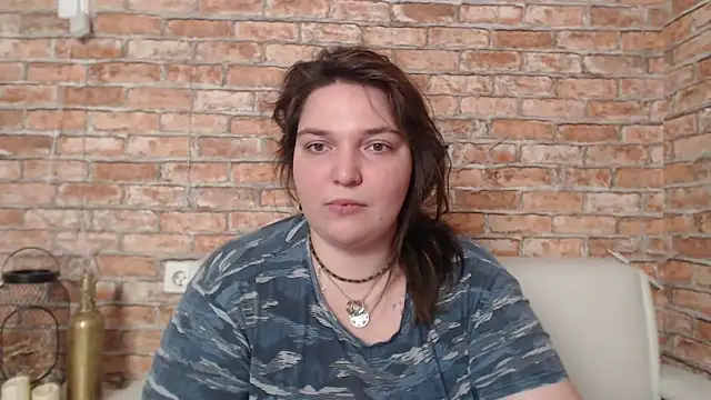 Amelia Kiss  online show from January 24, 6:57 am