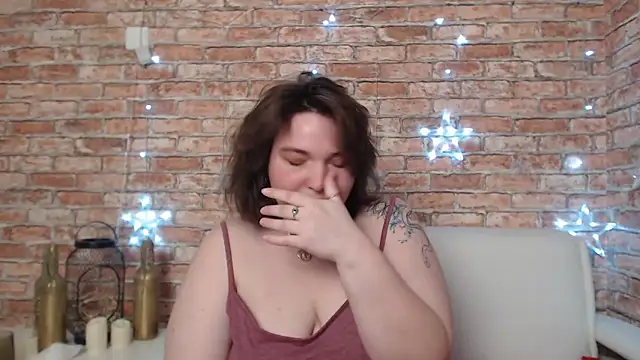 Amelia Kiss  online show from March 3, 3:52 am