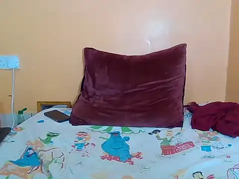 Prettyblackgal online show from February 14, 4:37 am
