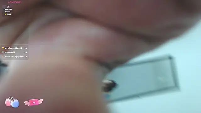 yosselin23 online show from February 19, 11:57 pm