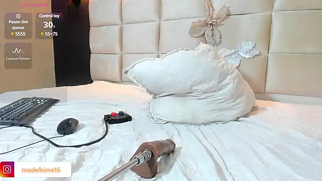 Kima1  online show from January 30, 11:02 pm