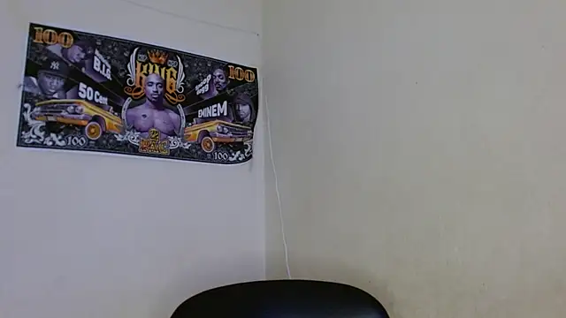 Snapshot of king__Black chatting on September 25, 2:32 pm king Black online show from September 25, 2:32 pm