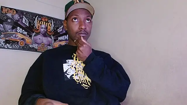 Snapshot of king__Black chatting on October 9, 12:03 pm king Black online show from October 9, 12:03 pm