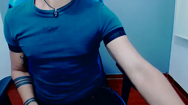 Snapshot of Mistress_dominick chatting on March 5, 3:13 am Mistress dominick online show from March 5, 3:13 am