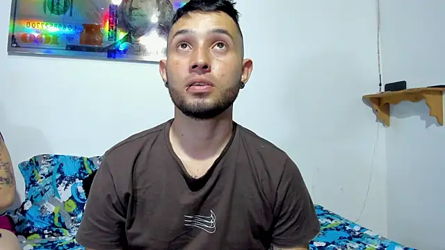 Snapshot of Bad_Couple_1 chatting on January 16, 2:09 am Bad Couple 1 online show from January 16, 2:09 am