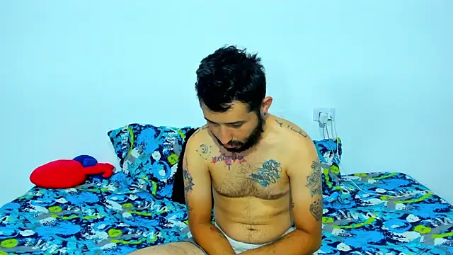 Snapshot of Bad_Couple_1 chatting on March 7, 6:46 am Bad Couple 1 online show from March 7, 6:46 am
