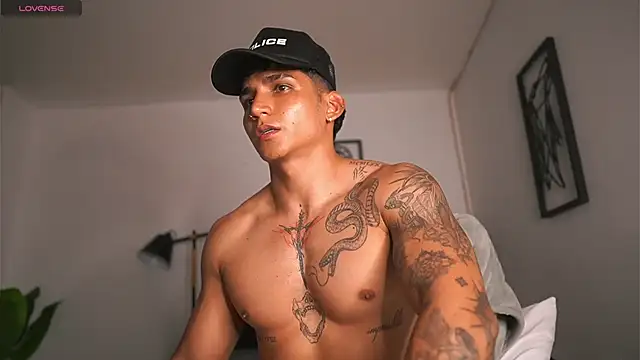 muscle boyhorny online show from January 16, 11:04 am