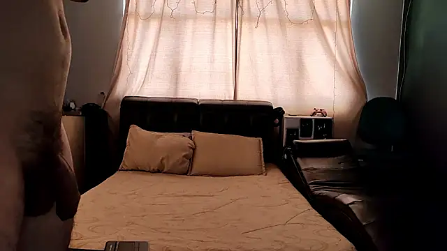 Snapshot of Alaia_sam chatting on February 21, 3:46 pm Alaia sam online show from February 21, 3:46 pm