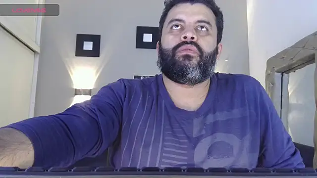 Santi Ruiz2 online show from March 18, 1:00 am